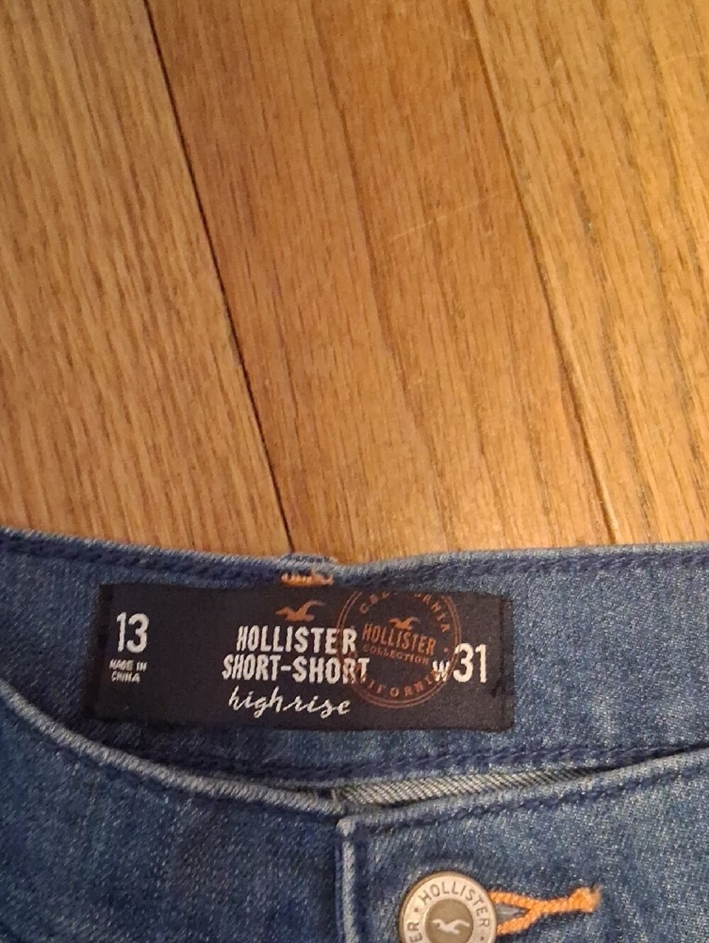 hollister jean shorts junior womens 13 high-rise short short ln! - Picture 3 of 4